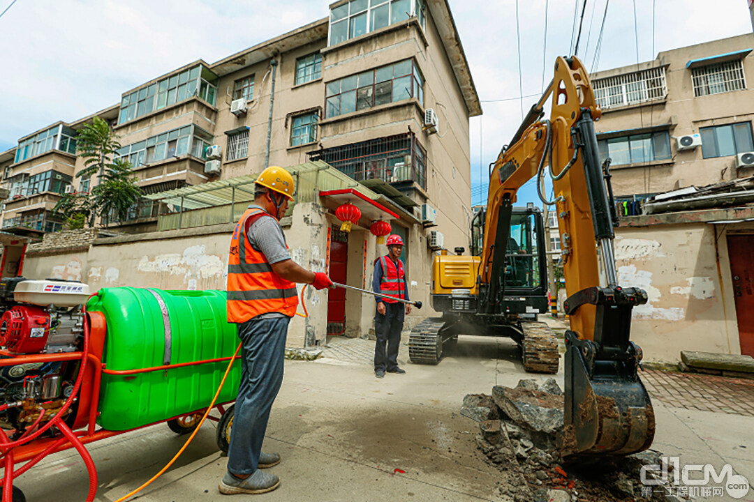 “城市更新+乡村振兴”，将为行业提供更多施工应用场景